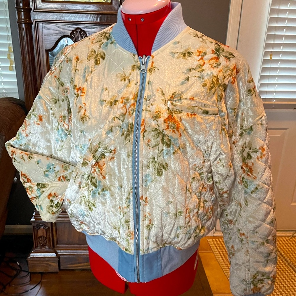 Urban Outfitters Quilted Floral Jacket, Sky Blue Size S Never Worn!